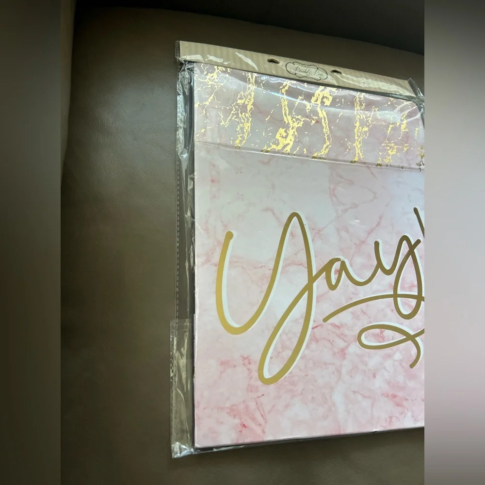 Icing Pink and Gold Gift 🎁 Box